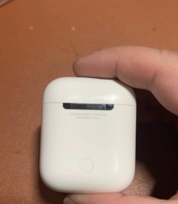 Used Rank A Apple AirPods 2 with Charging Case - White A2031+A2032 2nd Gen - Image 13