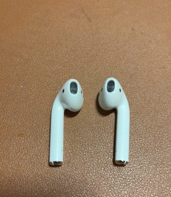 Used Rank A Apple AirPods 2 with Charging Case - White A2031+A2032 2nd Gen - Image 10