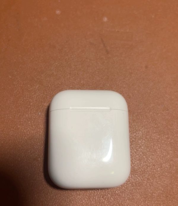Used Rank A Apple AirPods 2 with Charging Case - White A2031+A2032 2nd Gen - Image 9