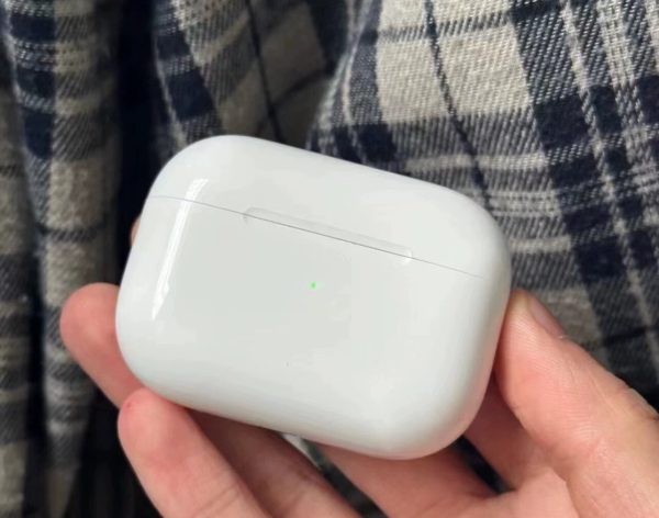 Used Rank A Apple AirPods Pro 2 Wireless Earbuds, A3047+A3048 Active Noise Cancellation, Hearing Aid Feature, Bluetooth Headphones, Transparency, Personalized Spatial Audio, High-Fidelity Sound, H2 Chip, USB-C Charging - Image 3