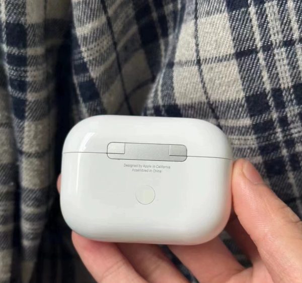 Used Rank A Apple AirPods Pro 2 Wireless Earbuds, A3047+A3048 Active Noise Cancellation, Hearing Aid Feature, Bluetooth Headphones, Transparency, Personalized Spatial Audio, High-Fidelity Sound, H2 Chip, USB-C Charging - Image 4