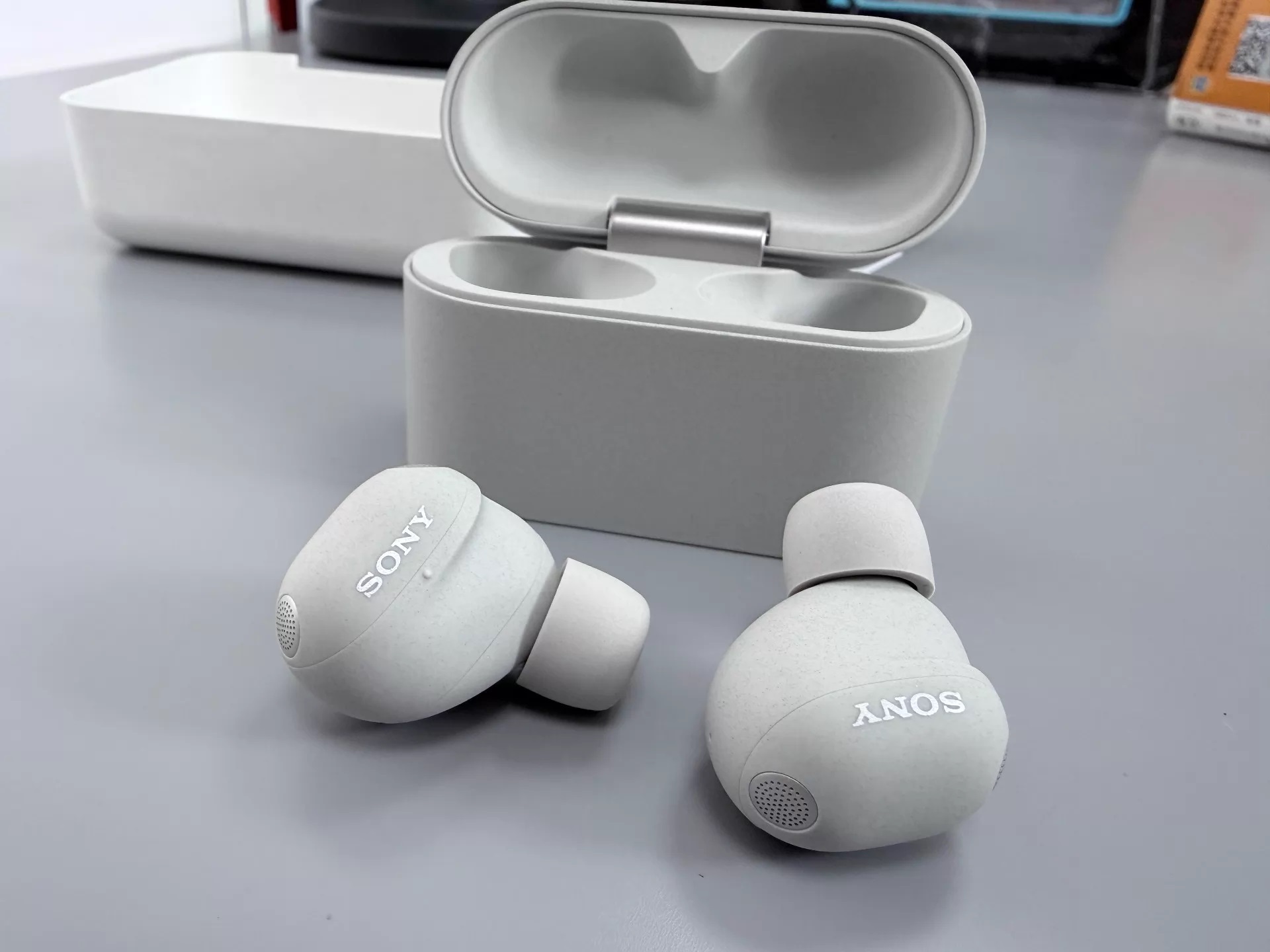 Sony WF-1000XM6 The Best Truly Wireless Noise Cancelling Earbuds (2026 Model), Bluetooth in-Ear Headphones, with Studio-Quality Sound, Up to 24 Hours of Battery Life, Platinum Silver