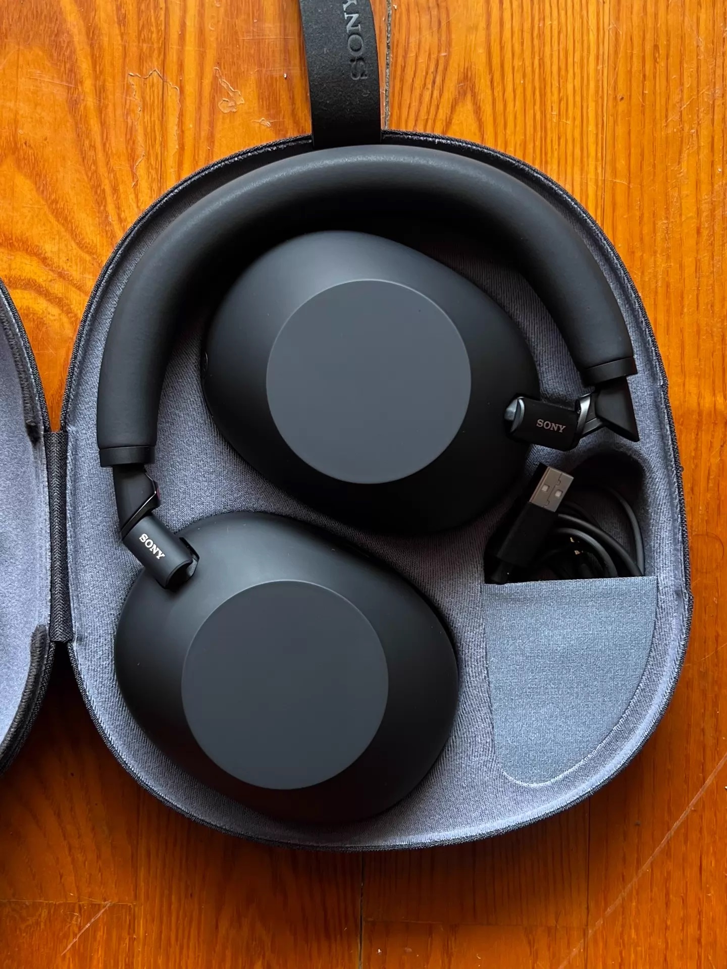 Sony WH-1000XM6 The Best Noise Canceling Wireless Headphones, No Box, HD NC Processor QN3, 12 Microphones, Adaptive NC Optimizer, Mastered by Engineers, Studio-Quality, 30-Hour Battery, Black