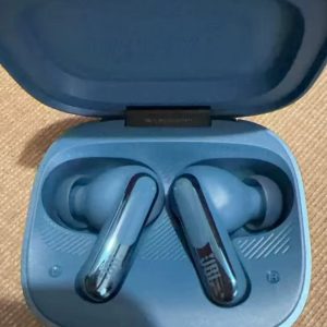JBL Live Beam 3 - True Wireless Noise-Cancelling Stick-Closed Earbuds, 48Hrs Total Playback, Wireless Charging, 6 Mics for Perfect Calls, Multi-Point Connection, IP55 Waterproof and dustproof (Blue)