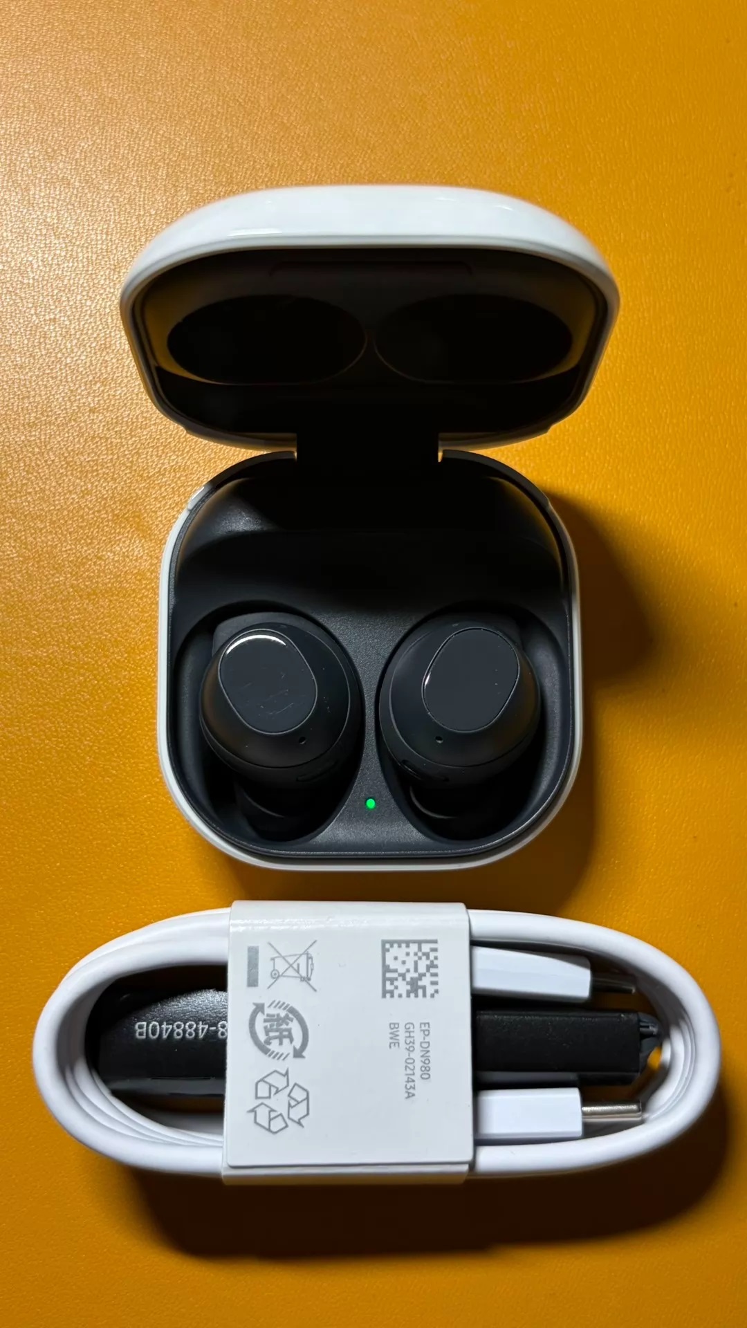 Samsung Galaxy Buds 3-FE (2025) True Wireless Bluetooth Earbuds, Active Noise Cancellation, Clear Calls, Long Lasting Battery, Hands Free AI, Latin American Stock SM-R420NZKALTA - (Black)