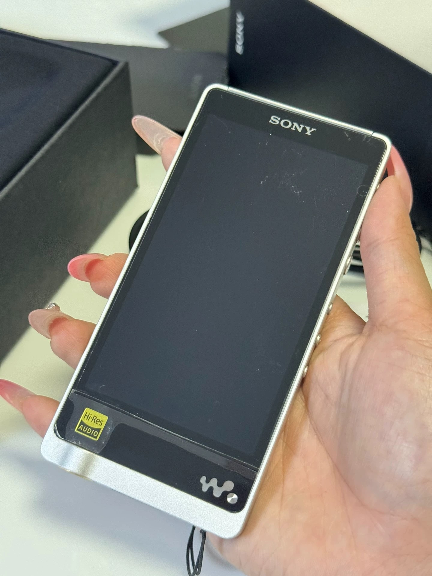 Sony NWZ-ZX1 digital audio player Walkman 128GB MP3 Player Hi-Res